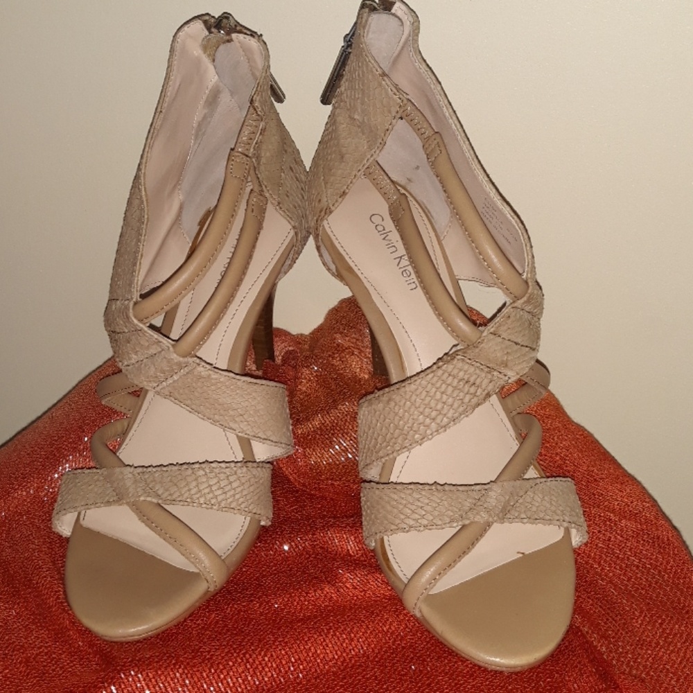 CALVIN KLEIN SEXY HEELS